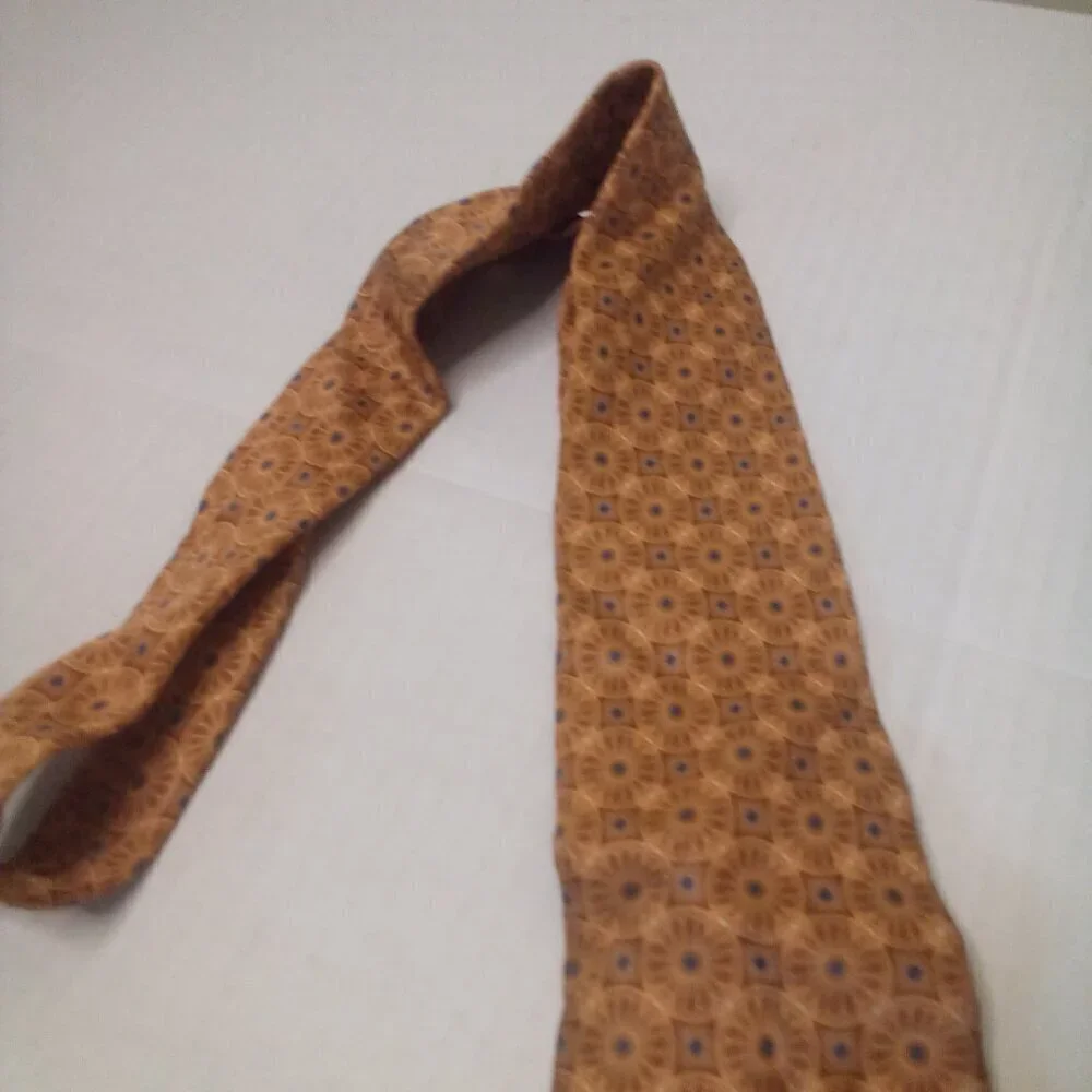 Stafford Tie Necktie Men 100% Silk Pattern Orange Tan Blue